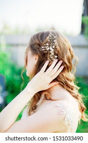 Bride's Hair Piece. Wedding Jewelry. Decorated Hair Piece.