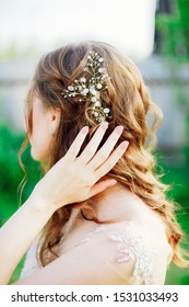  Bride's Hair Piece. Wedding Jewelry. Decorated Hair Piece.