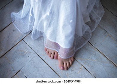 Brides Legs Pedicure Covered Wedding Dress Stock Photo Shutterstock