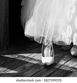 845 Tired bride Images, Stock Photos & Vectors | Shutterstock