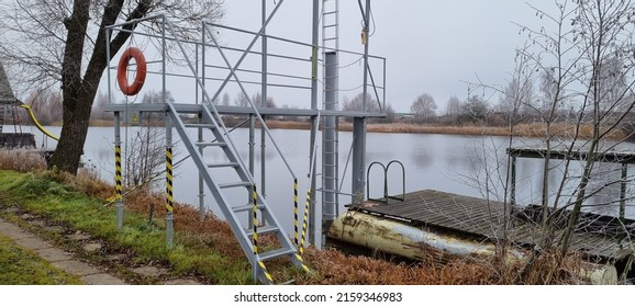 Bridge Designed For Sea Survival Training 