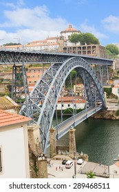  bridge of Dom Luis I over old town of  Porto, Portugal
