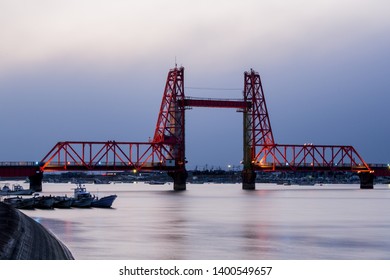 Bridge to go up and down
