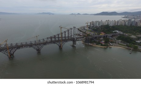 Bridge in the Island - Shutterstock ID 1068981794