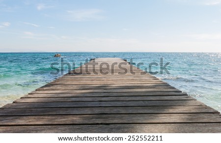 Bridge to the ocean