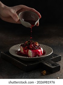 Brie Cheese With Cranberry Sauce