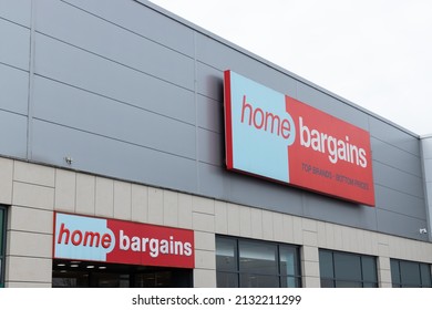 Brierley Hill, UK - March 4 2022: The Store Frontage And Logo Of UK Bargain Shop, Home Bargains At The Merry Hill Centre Near Brierley Hill In The UK