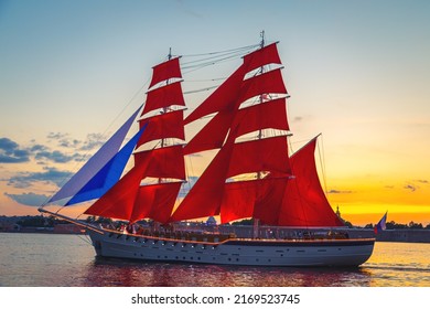 Brig With Scarlet Sails In The Waters Of The Neva River. Rehearsal For The Graduation Party. Saint Petersburg, Russia - June 25, 2021. 