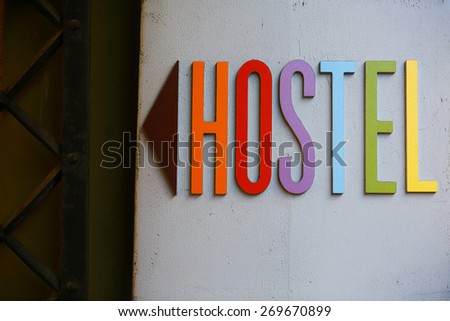 bright color pointer arrow overnight hostel europe
