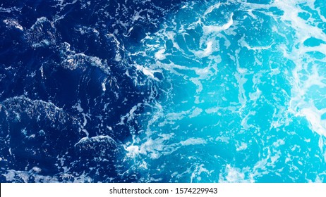 
Bright color of sea water. The texture of the water. Natural background.
