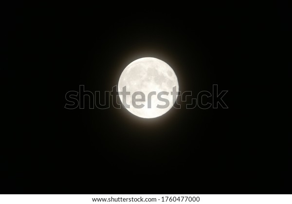 Bright Full Moon Night\
Sky