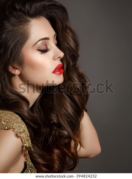 Bright Makeup Woman Red Lips Fashion Stockfoto Jetzt