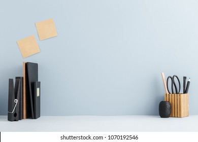 339,405 Colored office desk Images, Stock Photos & Vectors | Shutterstock