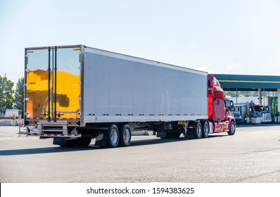 2,510 Dry Van Trailers Images, Stock Photos & Vectors | Shutterstock