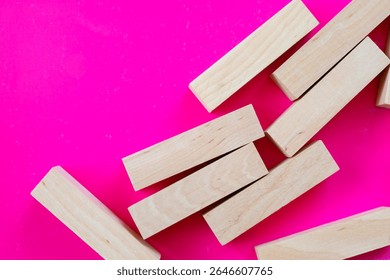 Los bloques madera brillantes