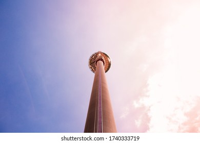 Brighton, Brighton & Hove / England UK - August 2017:
Th British Airways I360 Attraction On The Seafront Of Brighton