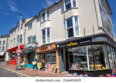 296 Brighton High Street Images, Stock Photos & Vectors | Shutterstock