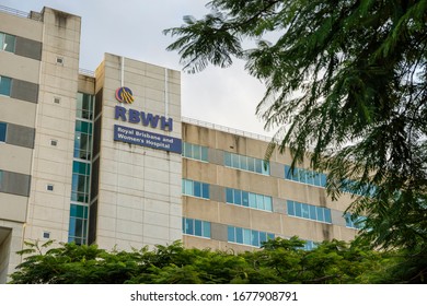 Brisbane, Australia - March 18, 2020: Royal Brisbane And Womans Hospital Exterior And Car Park Building, Coronavirus Covid 19 Fever Clinic, Brisbane Australia