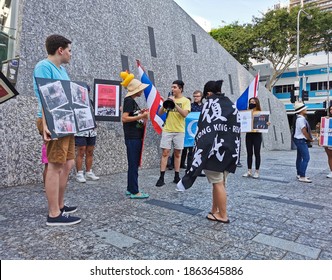 BRISBANE, AUSTRALIA - NOVEMBER 29, 2020: Group Of Protesters Rally To Protest The Dictatorship Of The Thai Prime Minister Prayuth Chan-ocha And Bring Thai Monarchy To Be Under The Constitution