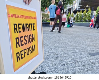 BRISBANE, AUSTRALIA - NOVEMBER 29, 2020: Group Of Protesters Rally To Protest The Dictatorship Of The Thai Prime Minister Prayuth Chan-ocha And Bring Thai Monarchy To Be Under The Constitution