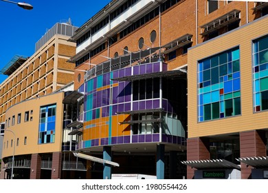 Brisbane Queensland Australia 02 06 2021: The Facade Of The Mater Hospital In Brisbane Australia 