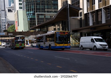 Brisbane, Queensland Australia 03 02 2021: Public Buses And Cars In Brisbane Australia