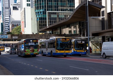 Brisbane, Queensland Australia 03 02 2021: Public Buses And Cars In Brisbane Australia