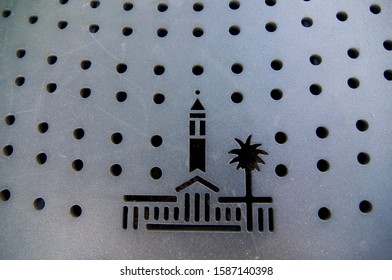 Brisbane, Queensland, Australia - 7th November 2019 : Close Up Picture Of The Brisbane Council Logo Engraved On A Manhole In The City Center Of Brisbane, Australia