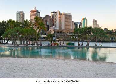 Brisbane, Streets Beach