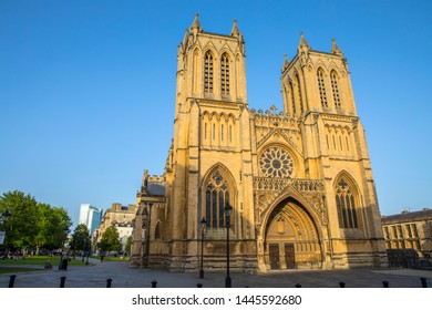 1,479 Bristol Cathedral Images, Stock Photos & Vectors | Shutterstock