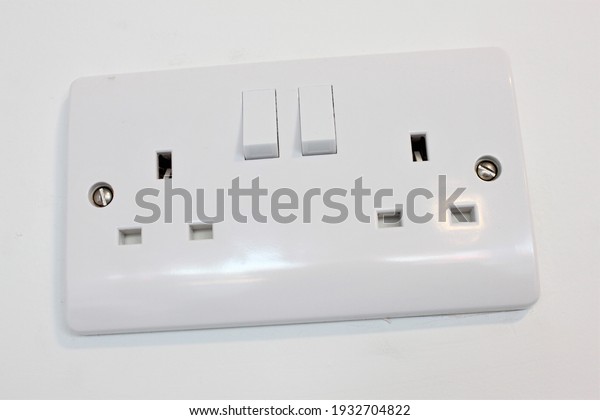 British Double three\
pin plug sockets outlet