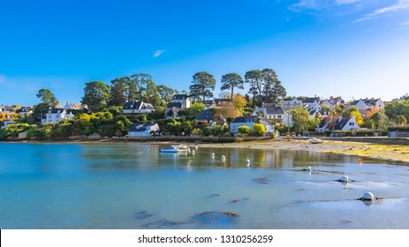Brittany, Ile aux Moines island in the Morbihan gulf, the typical harbor and village, low tide 