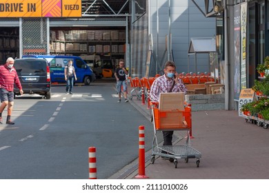 BRNO, CZECH REPUBLIC - MAY 22,2020: DIY Home Improvement Market Hornbach, People Can Shop After Lockdown Caused Covid-19 Pandemic. 