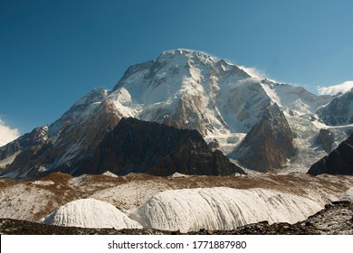 Broad Peak , Baltoro Karakorum Range , Northern Areas Of Pakistan 