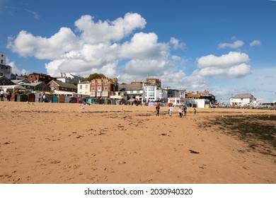 Broadstairs is a coastal town on the Isle of Thanet in the Thanet district of east Kent. Broadstairs is one of Thanet's seaside resorts, known as the "jewel in Thanet's crown"Boadstairs 29 July 2021