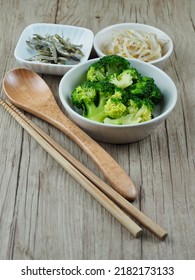 Broccoli, Anchovy, Bean Sprouts, Food, Side Dish