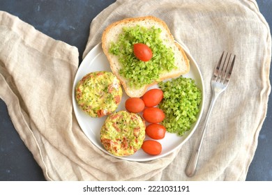 Broccoli Rice Red Pepper Egg Muffins