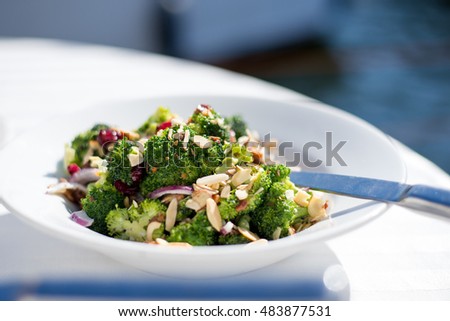 Brocoli salad