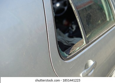 Broken Back Side Window In Car, Thief Stole Mobile Phone In Dangerous Part Of Naples, Italy