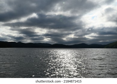 Broken Bow Lake And Wildlife