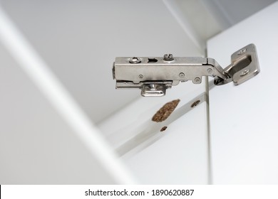 broken concealed hinge on cabinet door, furniture fitting hardware for cupboard or wardrobe to be fixed