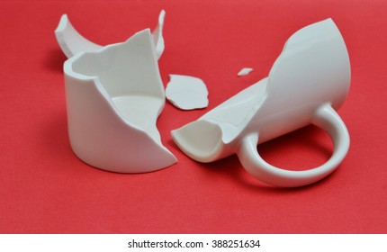 Broken Cup 