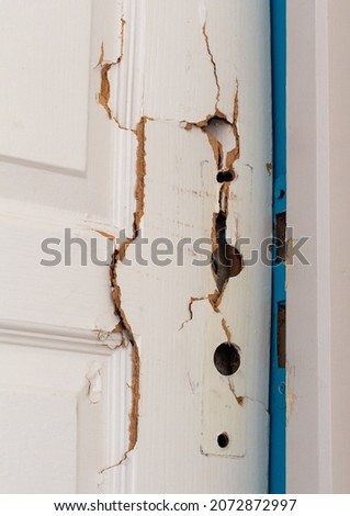 Broken door, that had to be destroyed by the fire-fighters because the bolt was blocked.