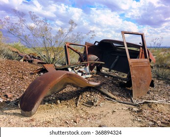 Broken Down Abandoned Antique Rusty Car In The Desert - Landscape Photo