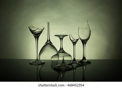 Broken Wine Glass Stock Photo 705752782 | Shutterstock