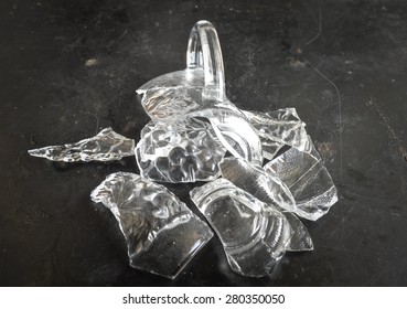 Broken Glass Water Stock Photo 280350050 | Shutterstock