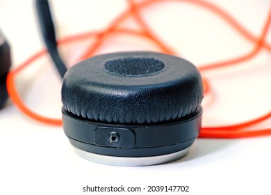 520 Broken earphones Stock Photos 