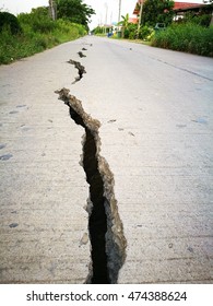 142,373 Broken Road Stock Photos, Images & Photography | Shutterstock