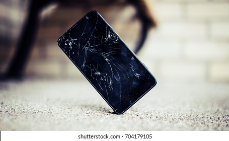 Broken screen smartphone