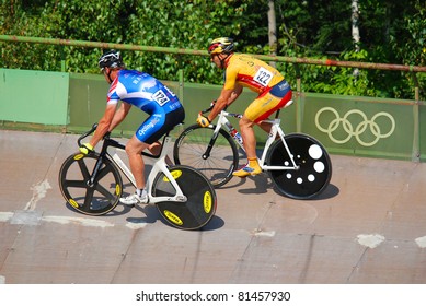 BROMONT-AUGUST 29:Unknown Athlete Member Of The Canadian's Team Race On 2010 National Canadian Track Championships On August 29, 2010 In Bromont.On The Velodrome Used For The 96 Atlanta Olympic Games